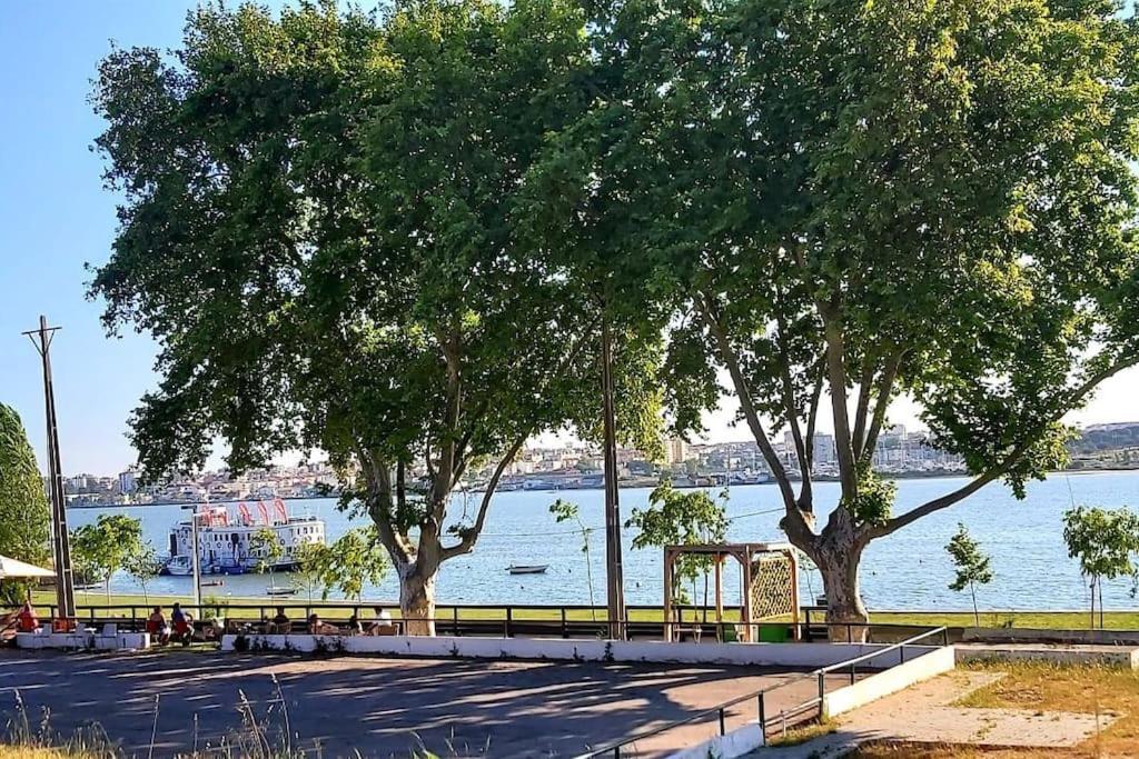 Seixal Bay House!! 아파트 외부 사진